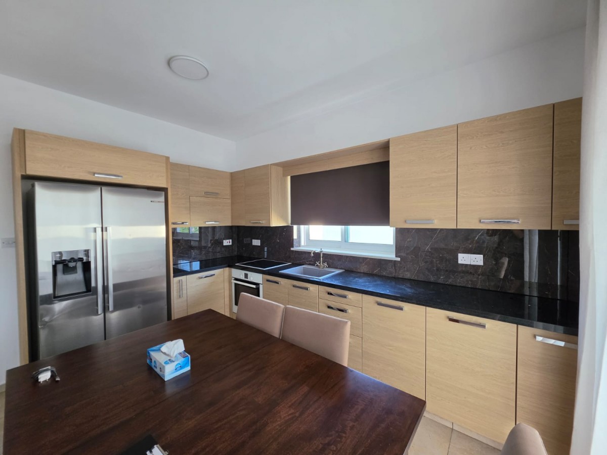 Town House For Rent  in  Kato Paphos - Universal