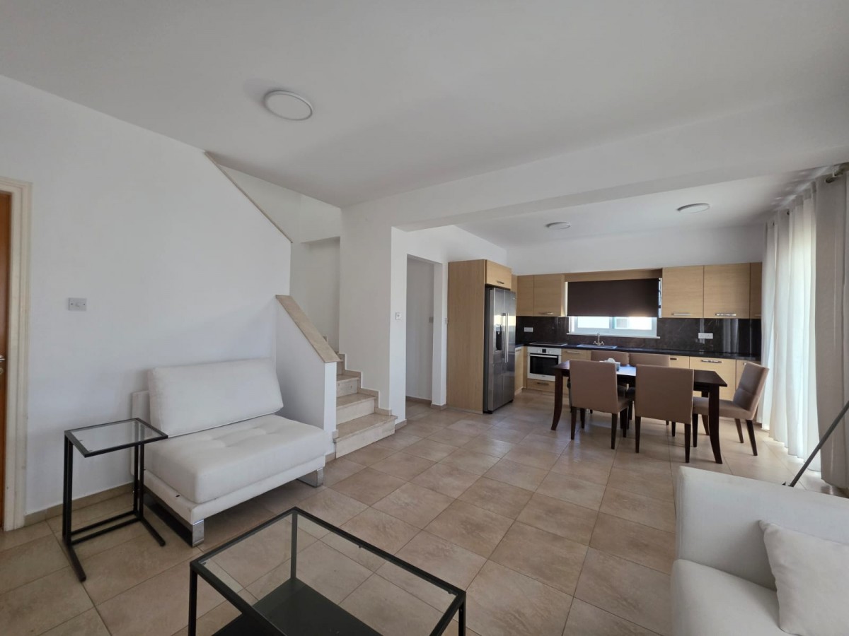 Town House For Rent  in  Kato Paphos - Universal