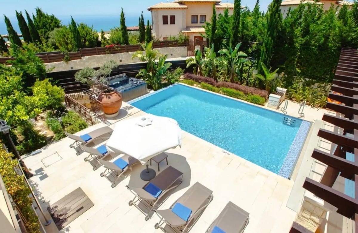 Detached Villa For Sale  in  Select Location