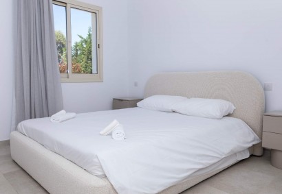 Kato Paphos, Paphos Apartment For Sale | DT4985