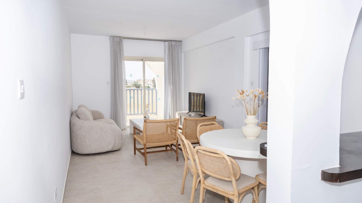 Kato Paphos, Paphos Apartment For Sale | DT4986