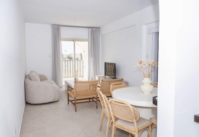 Kato Paphos, Paphos Apartment For Sale | DT4986