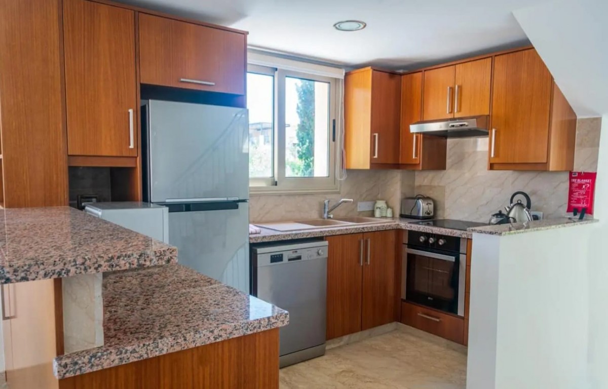 Detached Villa For Rent  in  Poli Crysochous