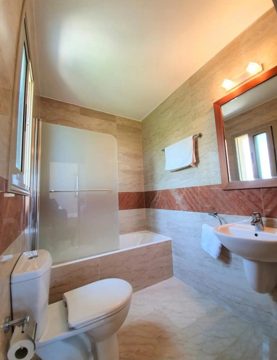 Detached Villa For Rent  in  Poli Crysochous
