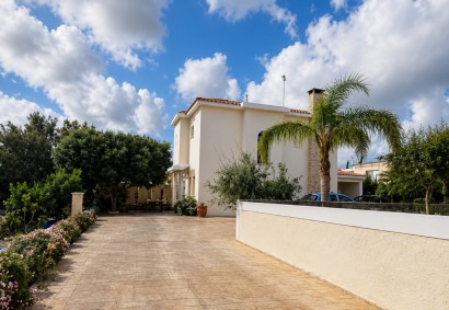 Geroskipou, Paphos Detached Villa For Sale | DT4772