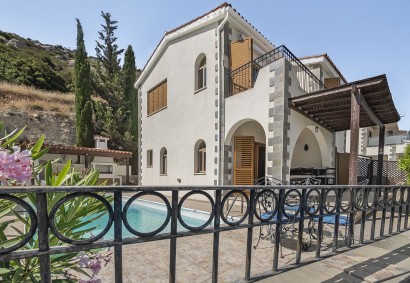 Peyia, Paphos Detached Villa For Sale | DT4911