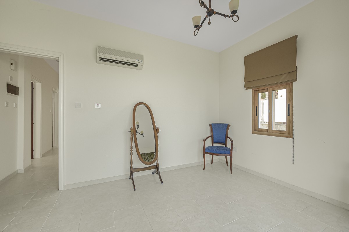 Detached Villa For Sale  in  Peyia