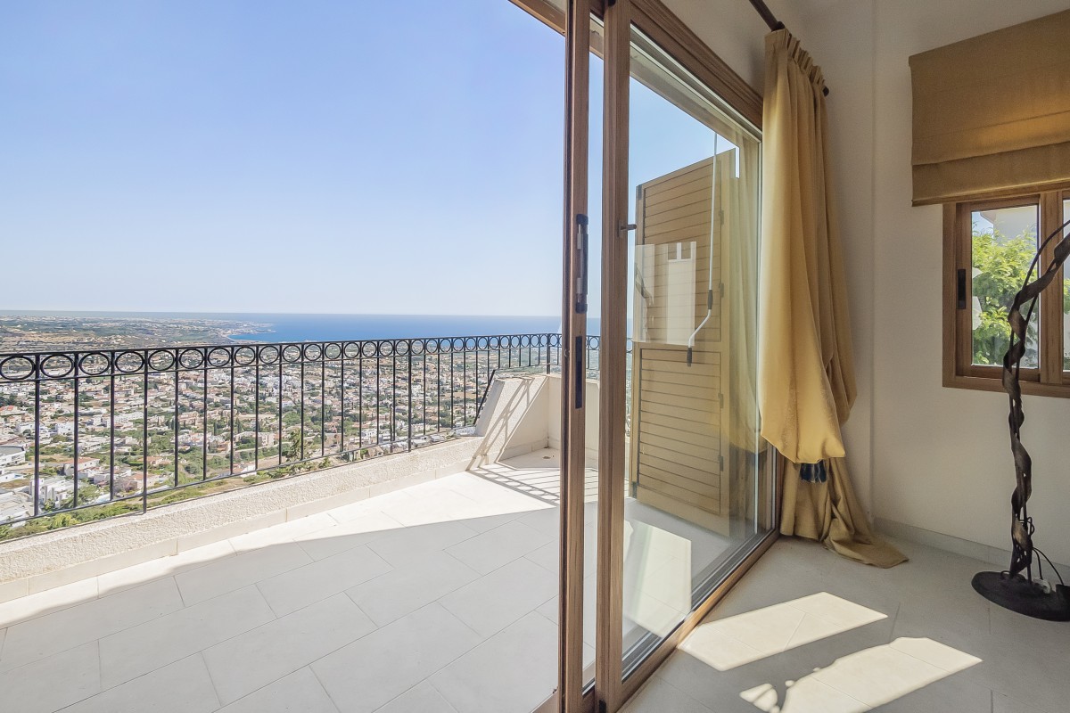 Peyia, Paphos Detached Villa For Sale | DT4911