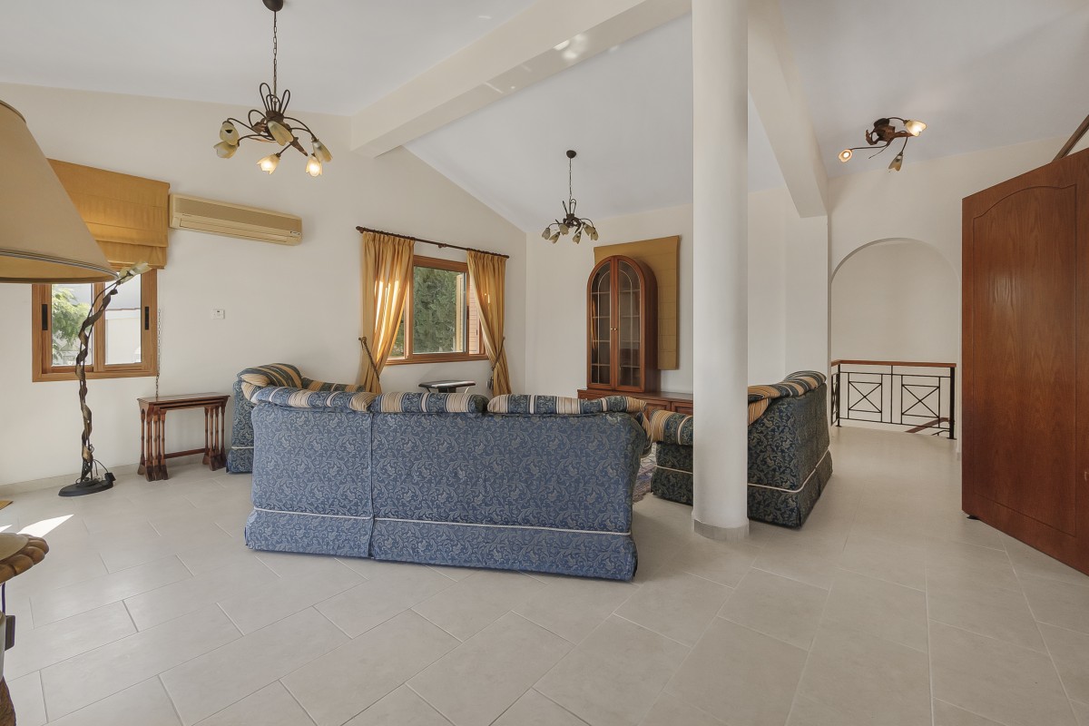 Detached Villa For Sale  in  Peyia