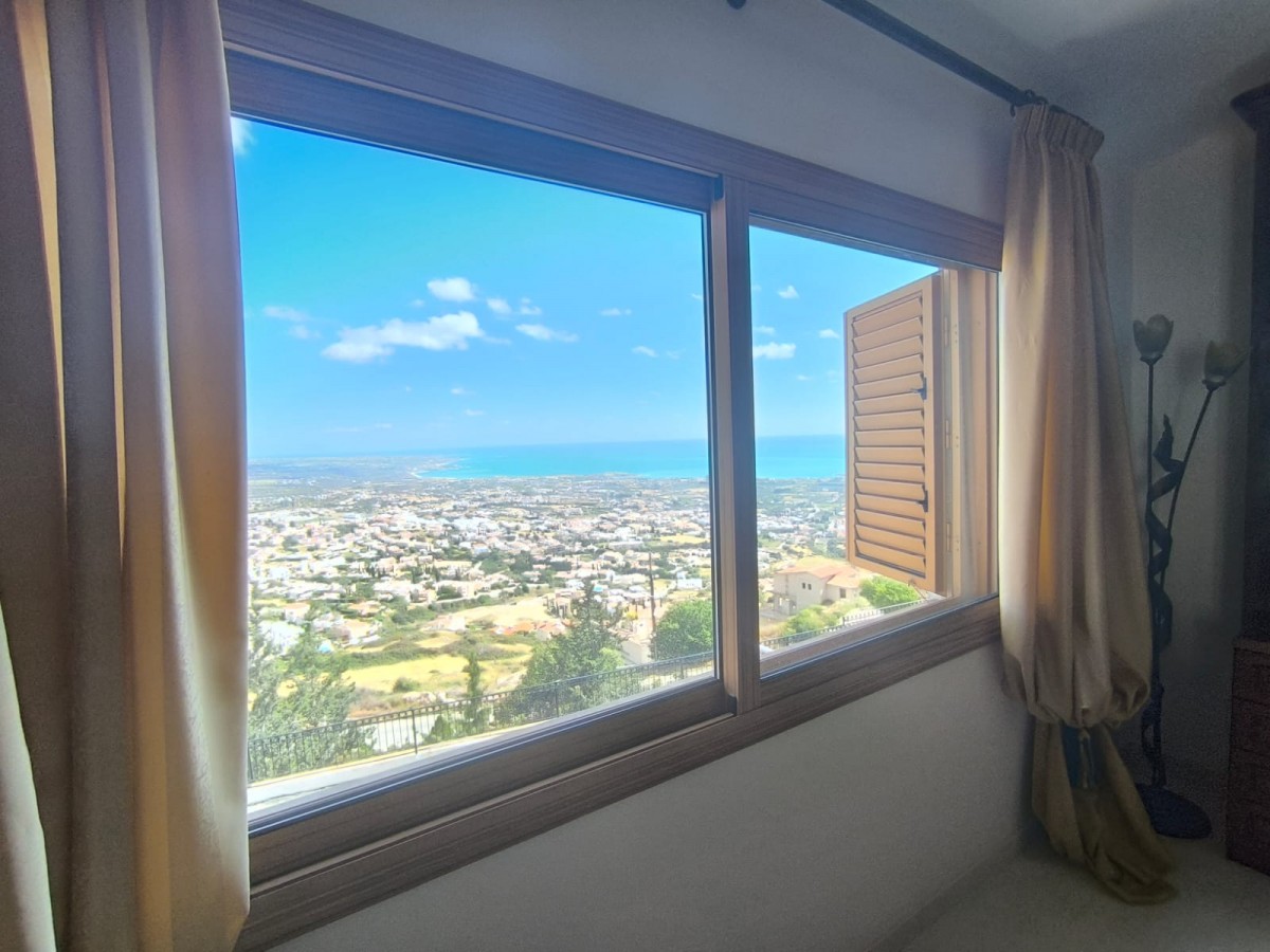 Detached Villa For Sale  in  Peyia