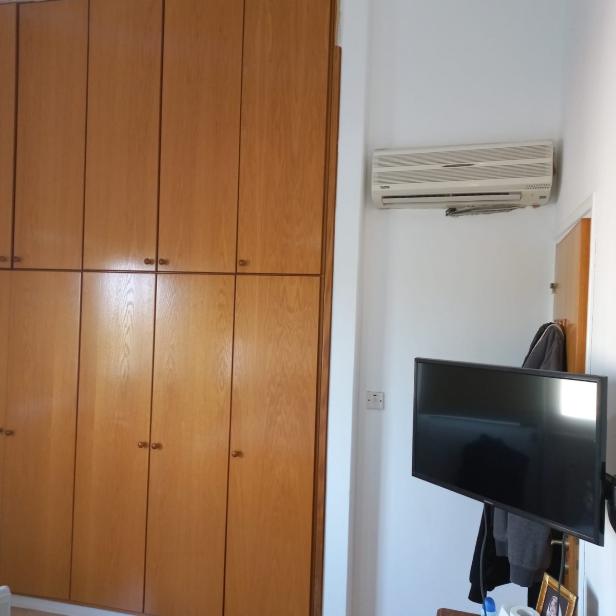 Detached Villa For Rent  in  Anavargos