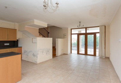 Paphos Town, Paphos Town House For Sale | DT4991