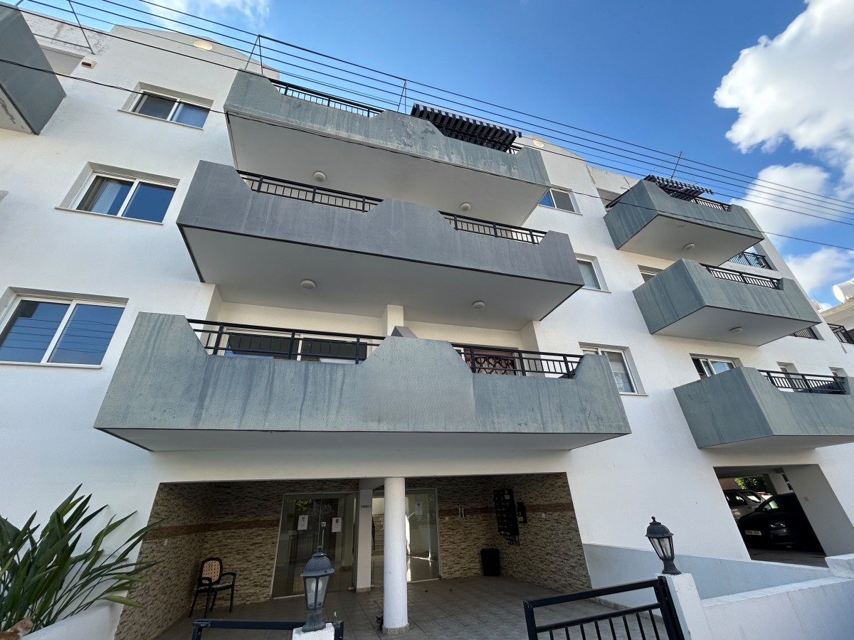 Paphos Town, Paphos Apartment For Sale | DT4999