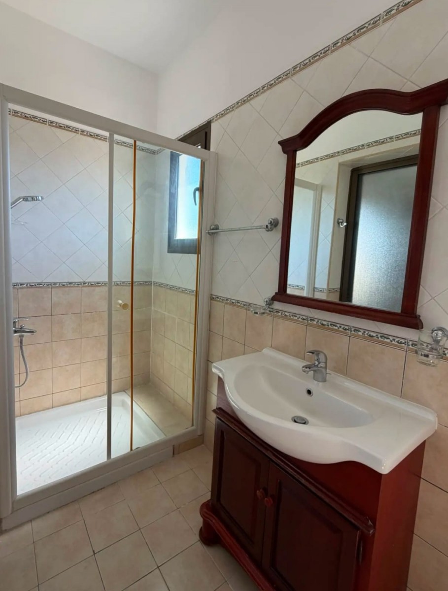 Bungalow For Rent  in  Peyia - Coral Bay