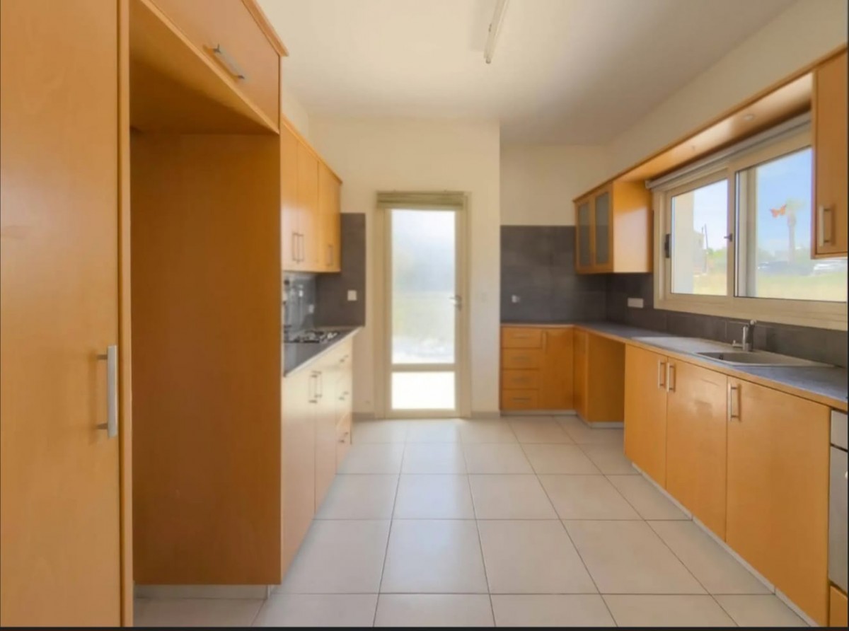 Detached Villa For Rent  in  Anarita