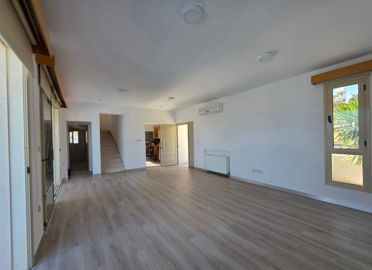 Detached Villa For Rent  in  Anarita