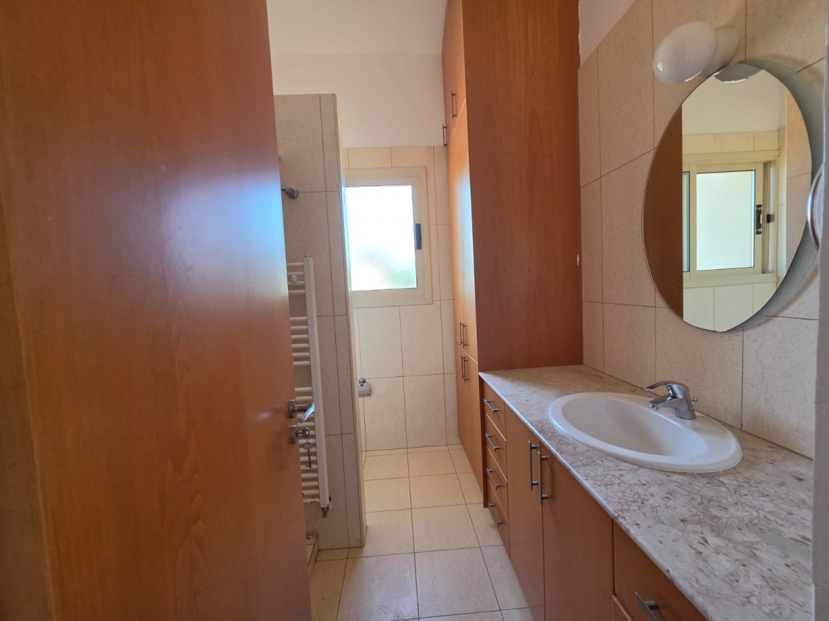 Detached Villa For Rent  in  Anarita
