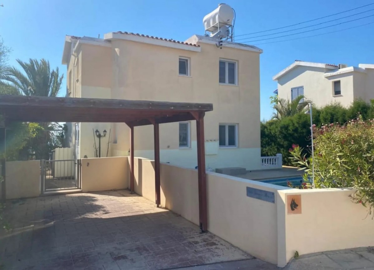 Detached Villa For Rent  in  Peyia - Sea Caves