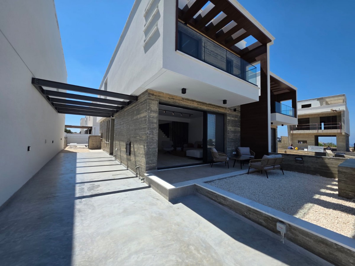 Geroskipou, Paphos Detached Villa For Rent | DT5028
