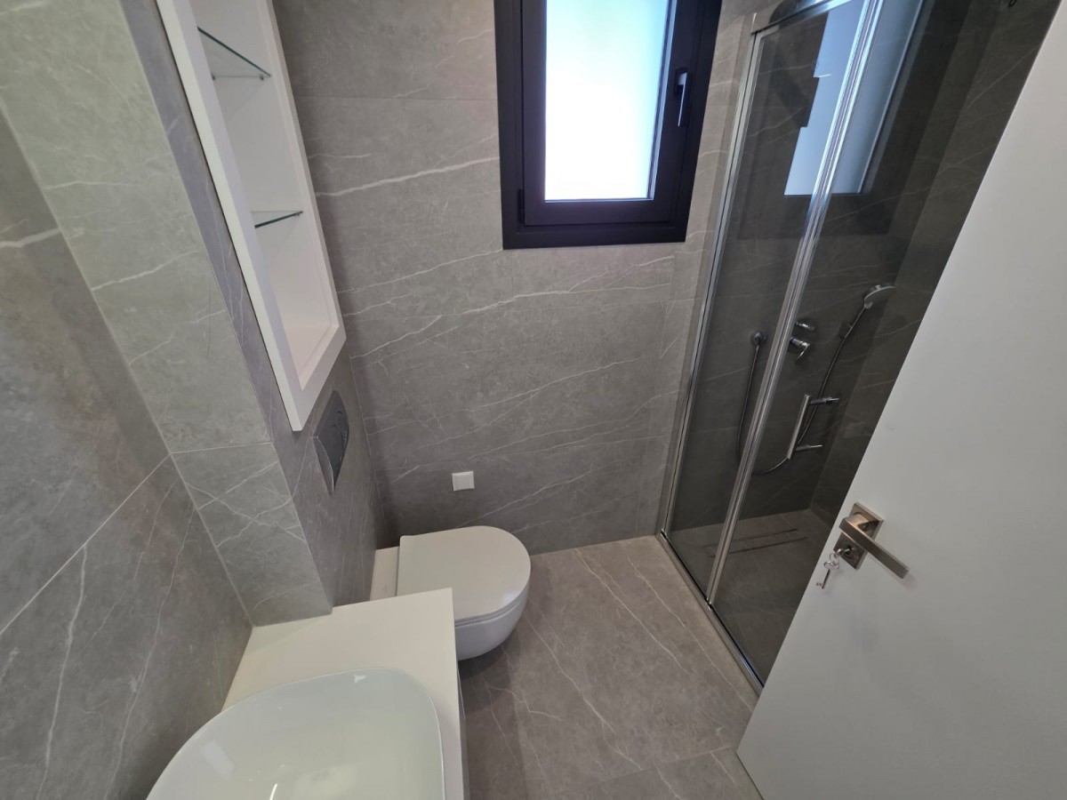 Detached Villa For Rent  in  Geroskipou
