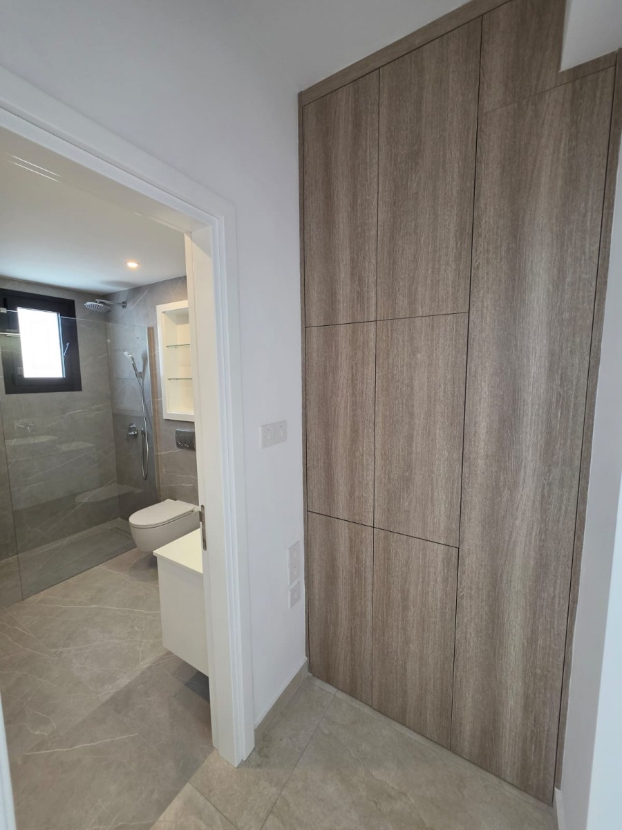 Detached Villa For Rent  in  Geroskipou