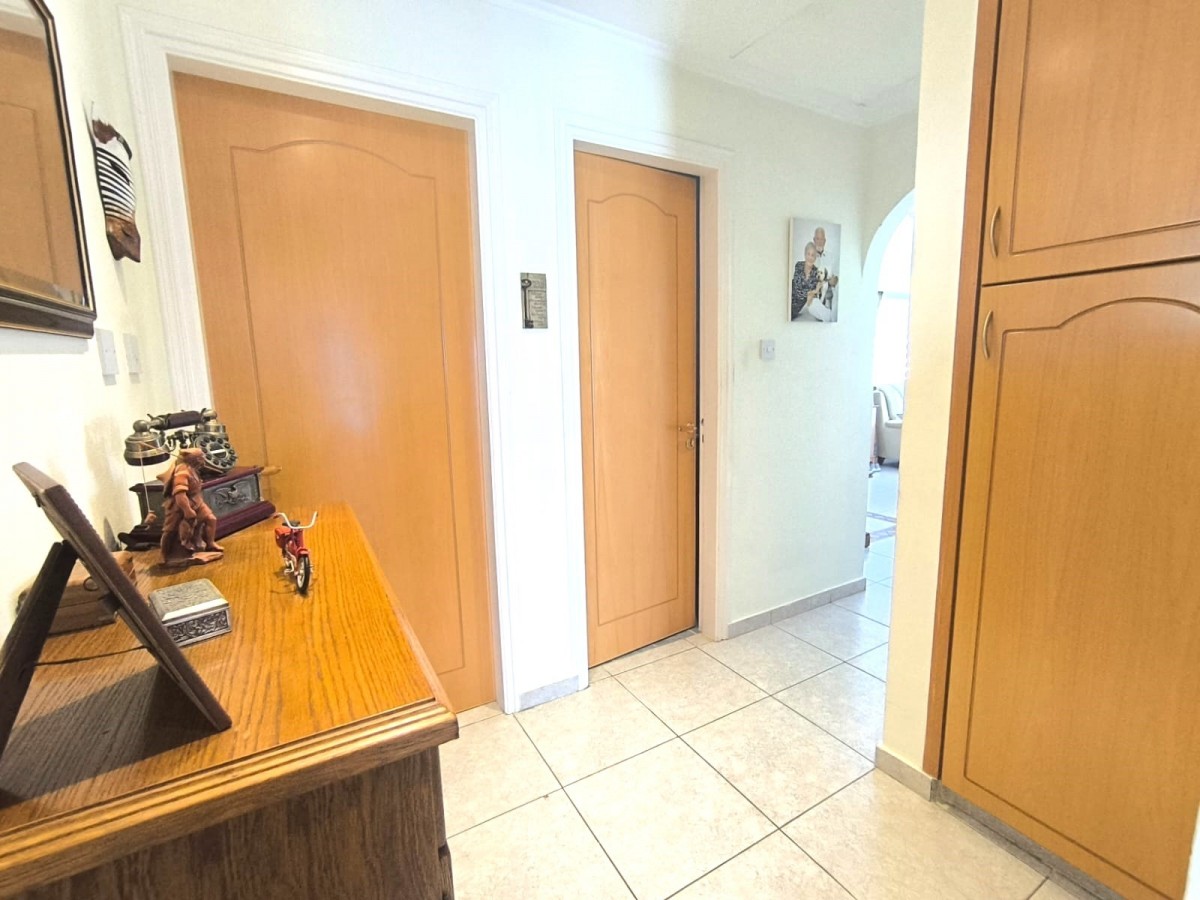 Bungalow For Sale  in  Peyia