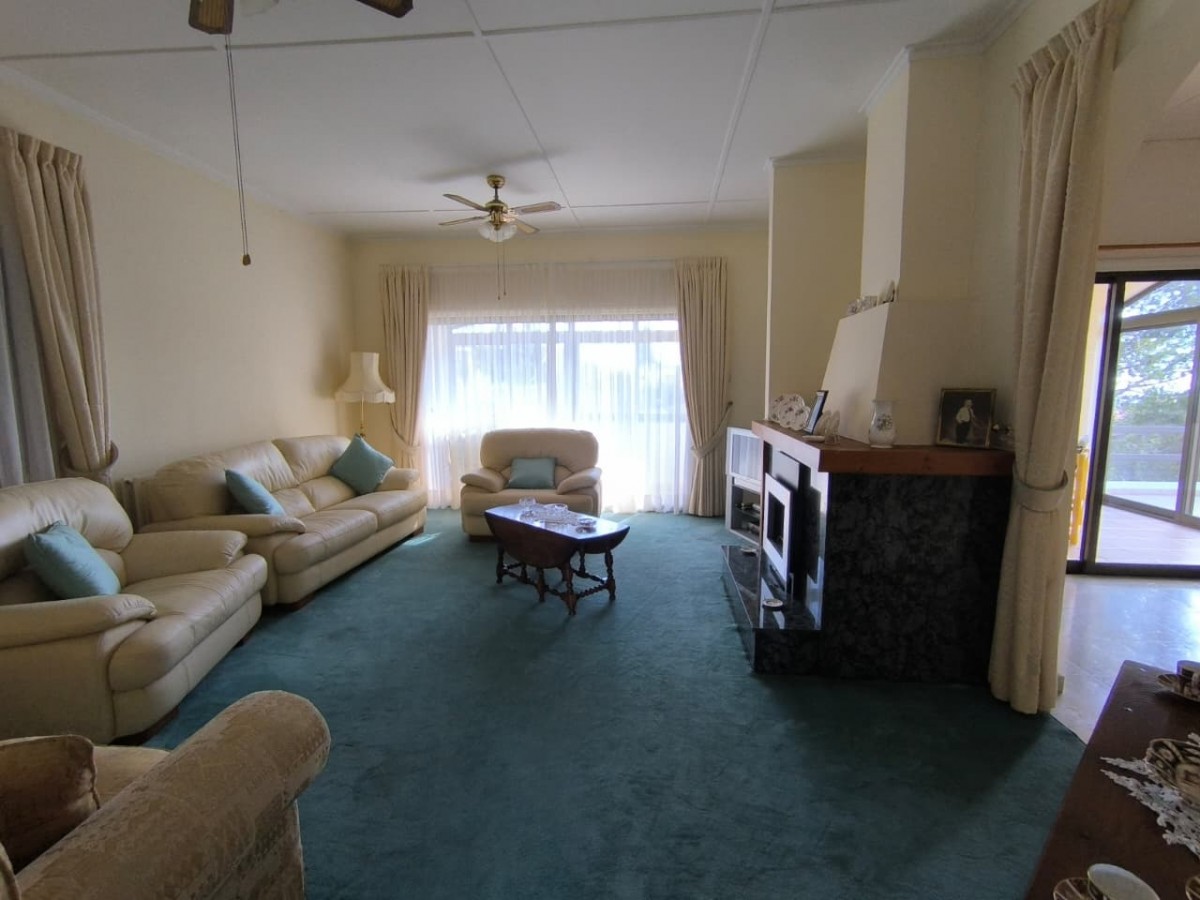 Detached Villa For Sale  in  Select Location