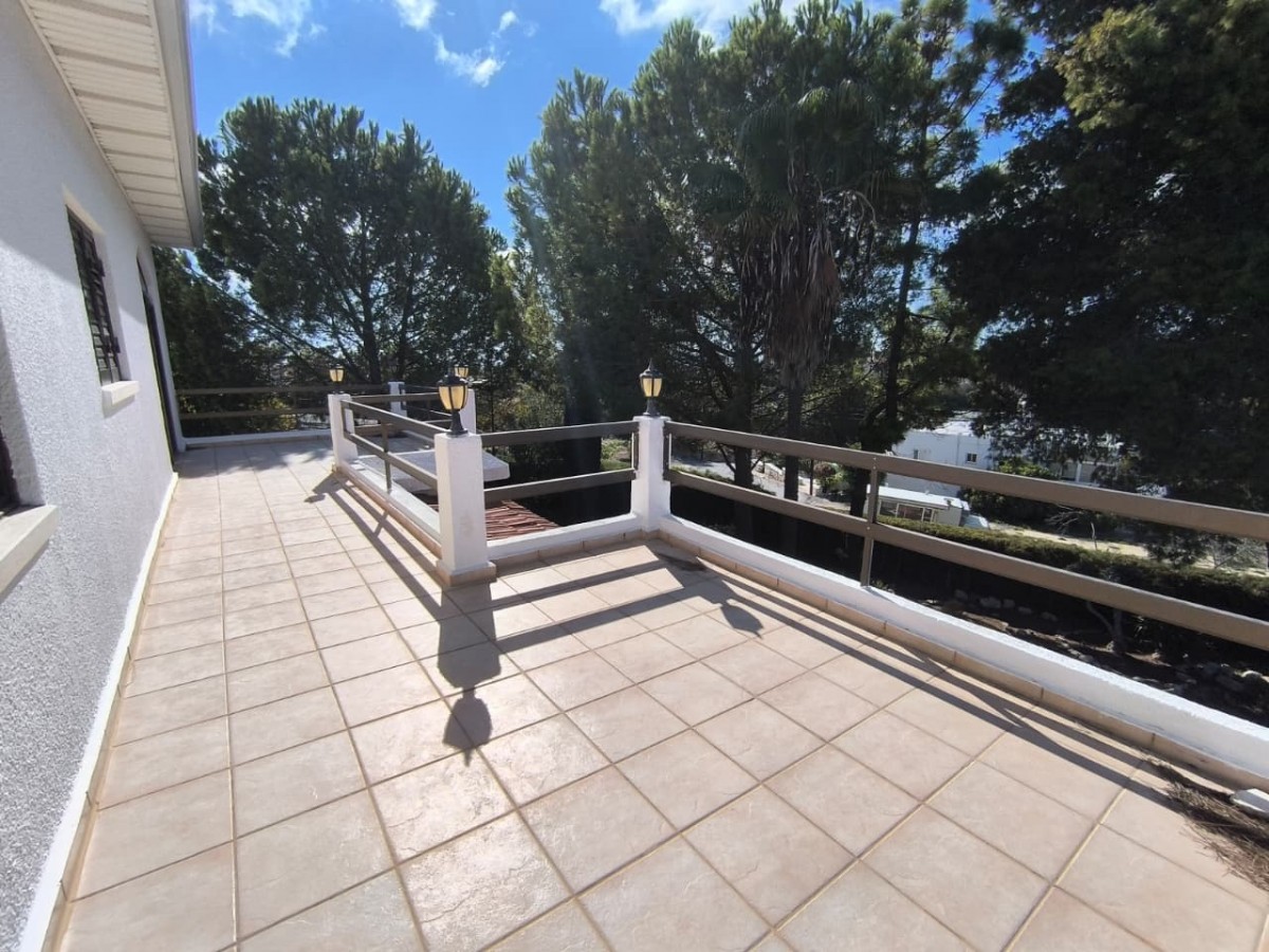Detached Villa For Sale  in  Select Location