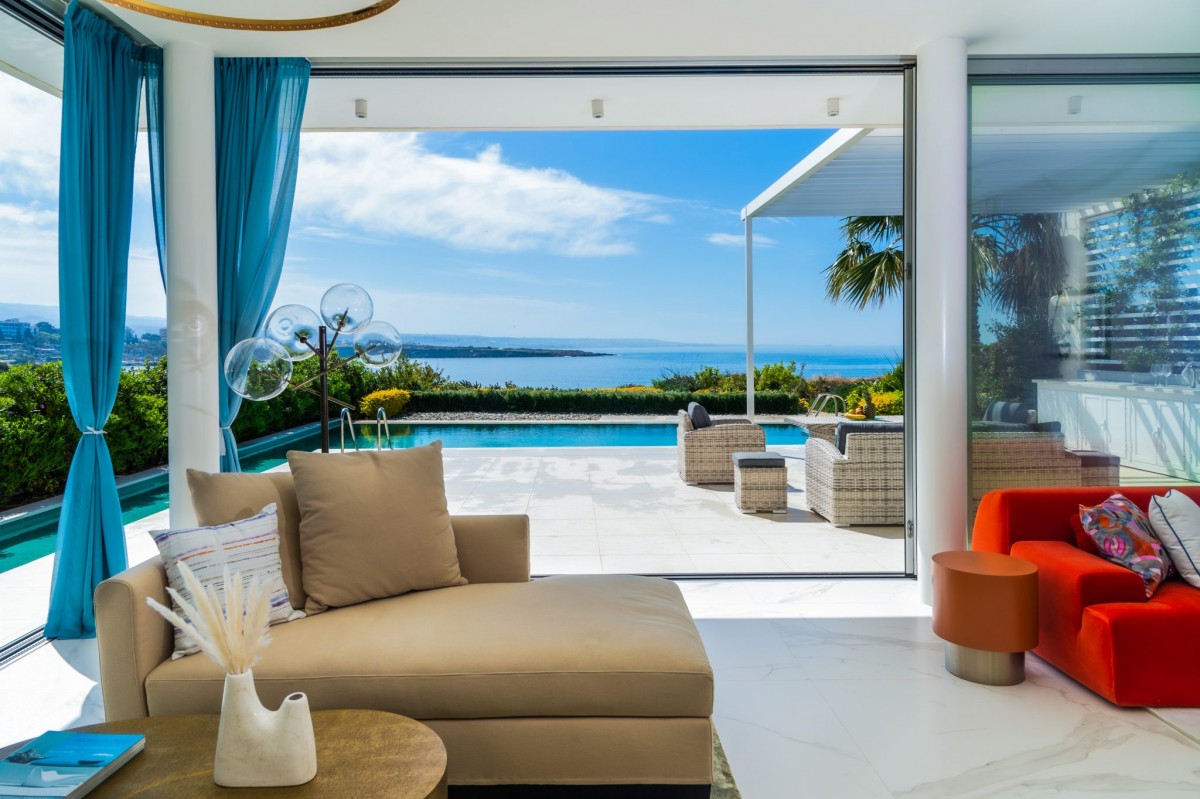 Villas / Houses in Coral Bay