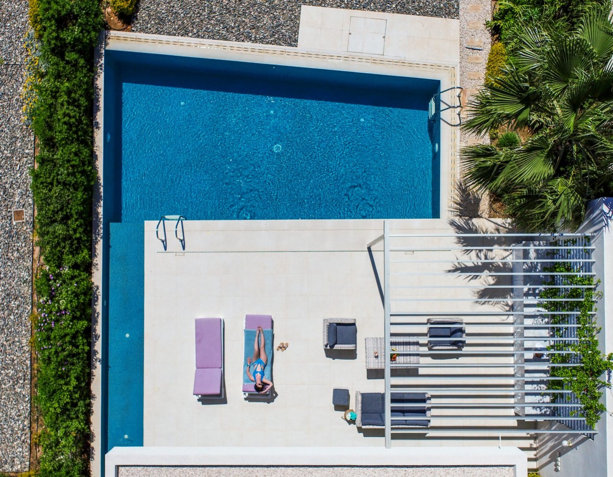 Villas / Houses in Coral Bay