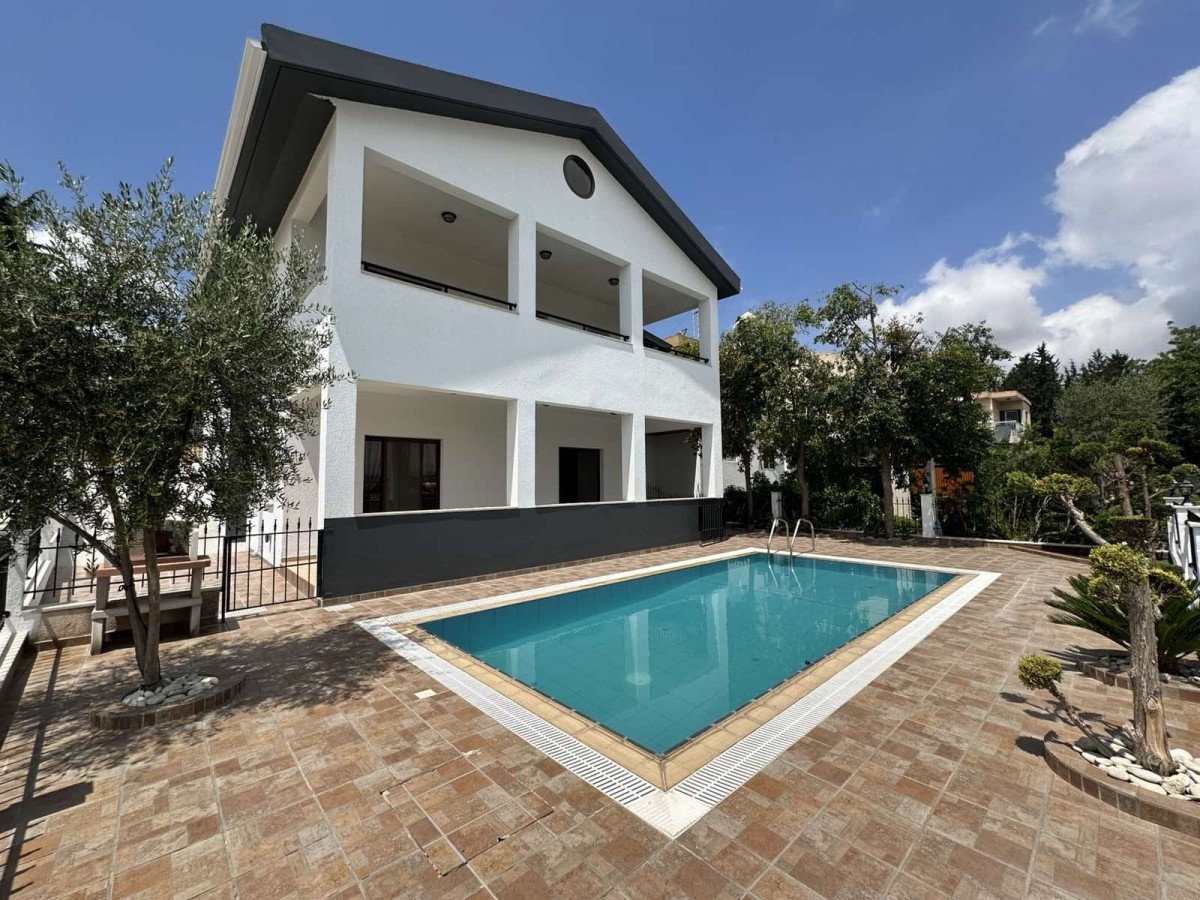 Stroumbi, Paphos Detached Villa For Rent | DT5057