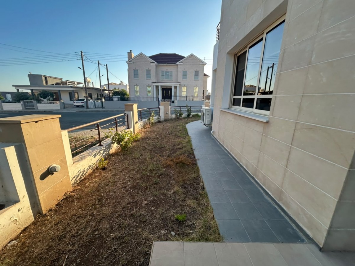 Detached Villa For Sale  in  Select Location