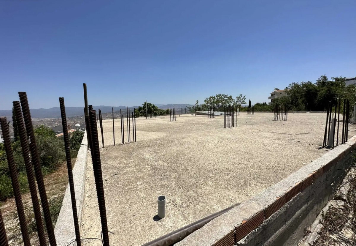 Detached Villa For Sale  in  Theletra