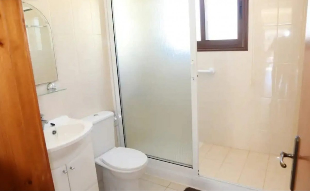 Detached Villa For Rent  in  Mesogi