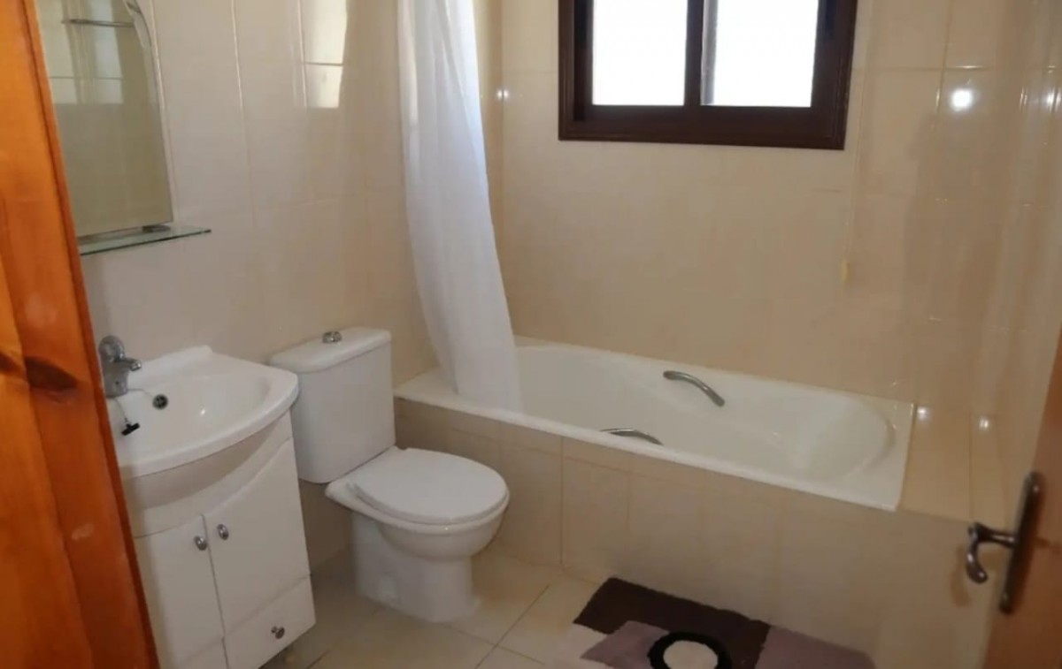 Detached Villa For Rent  in  Mesogi