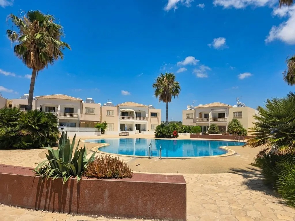 Mandria, Paphos Apartment For Rent | DT5074