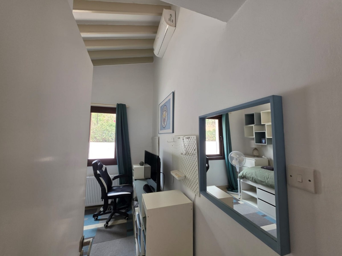 Bungalow For Sale  in  Peyia