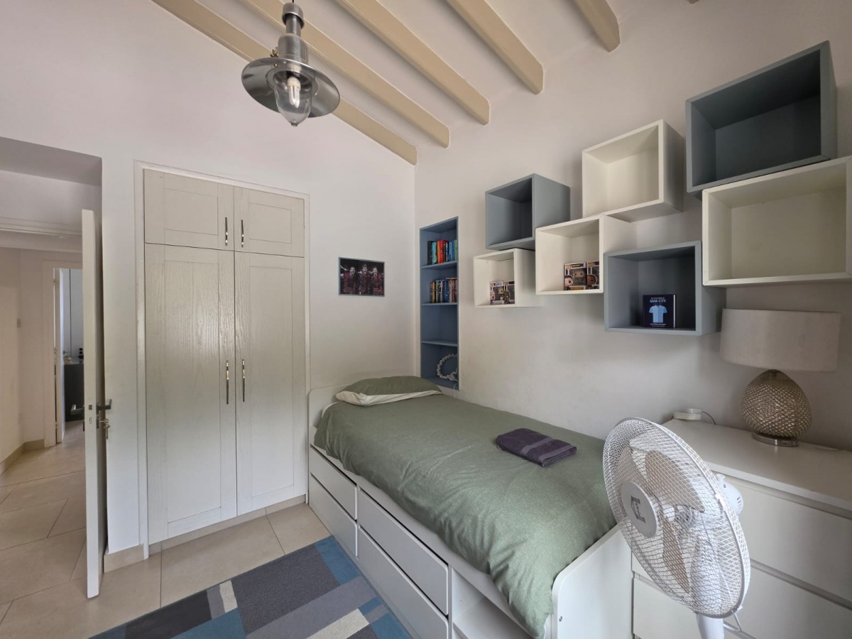 Bungalow For Sale  in  Peyia