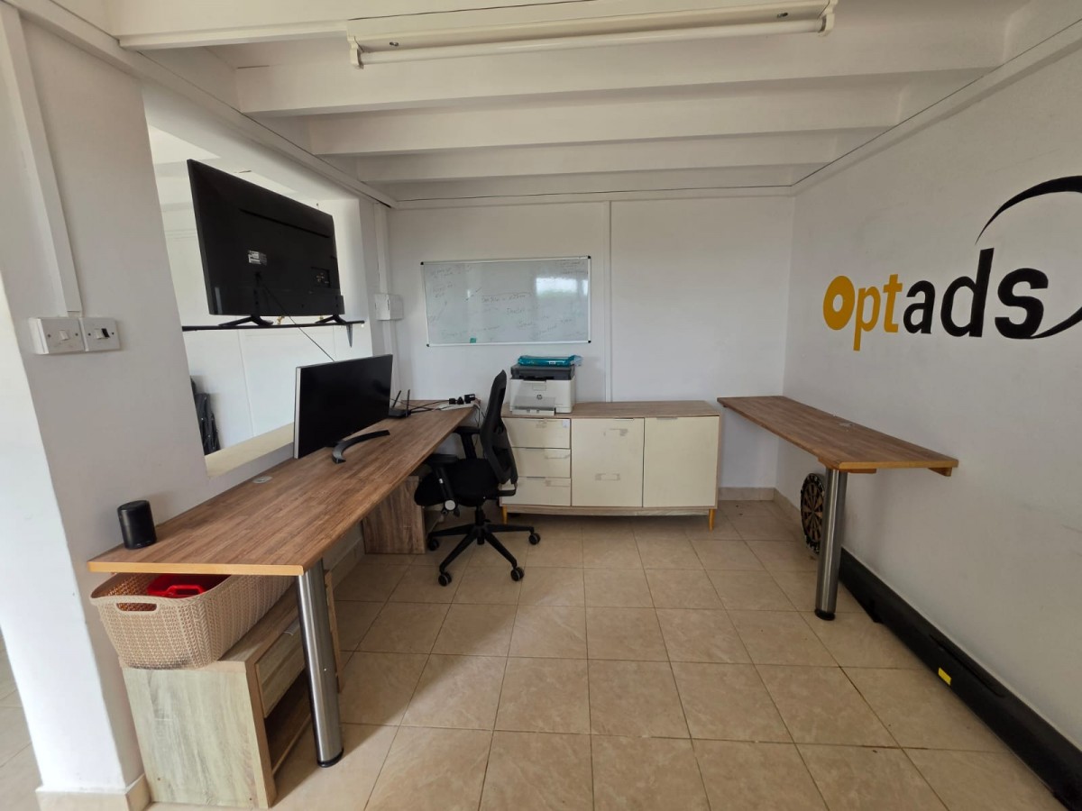 Bungalow For Sale  in  Peyia