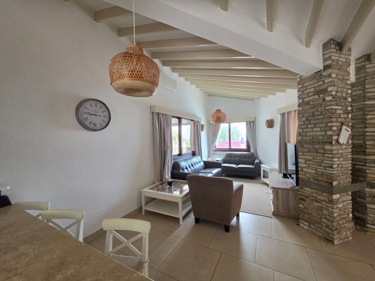Bungalow For Sale  in  Peyia