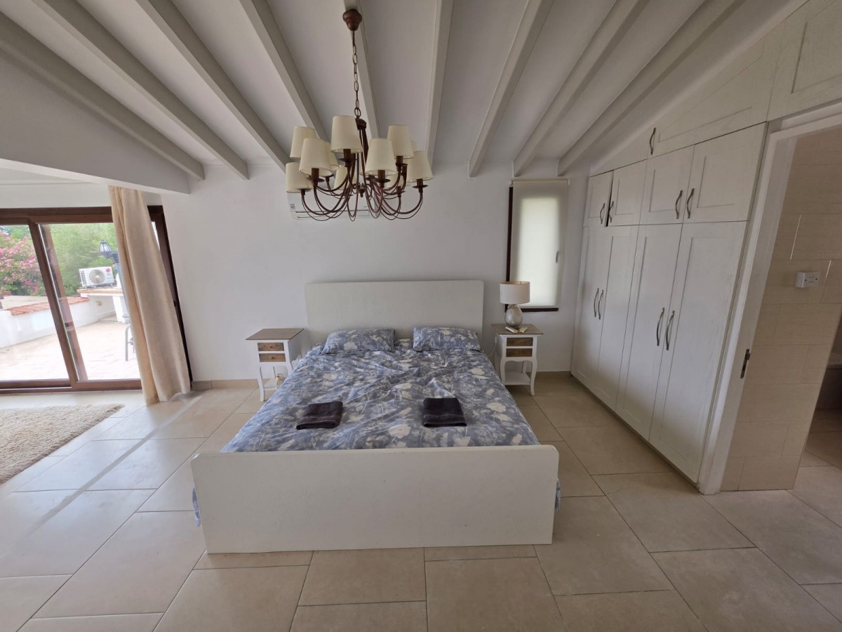 Bungalow For Sale  in  Peyia