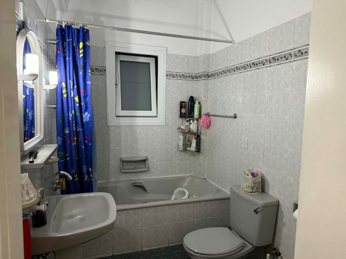 Apartment For Rent  in  Paphos Town