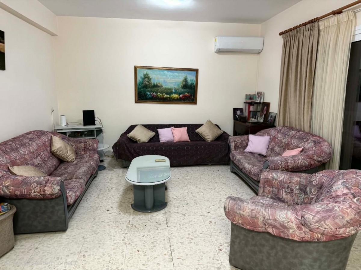 Paphos Town, Paphos Apartment For Rent | DT5087