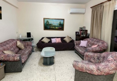 Paphos Town, Paphos Apartment For Rent | DT5087