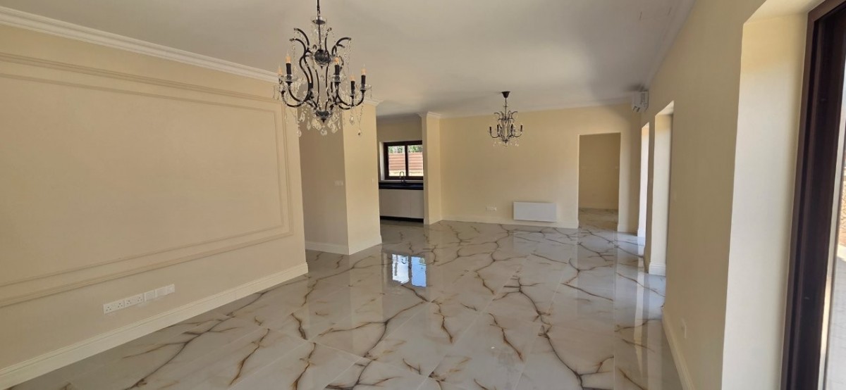 Detached Villa For Sale  in  Select Location