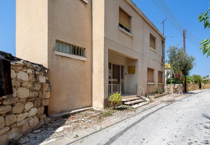 Peyia, Paphos Traditional House For Sale | DT5095