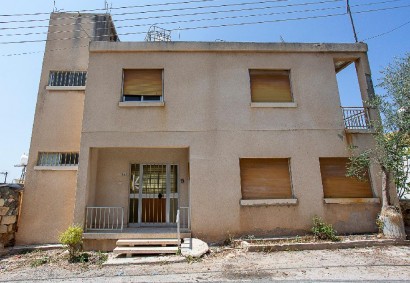 Peyia, Paphos Traditional House For Sale | DT5095