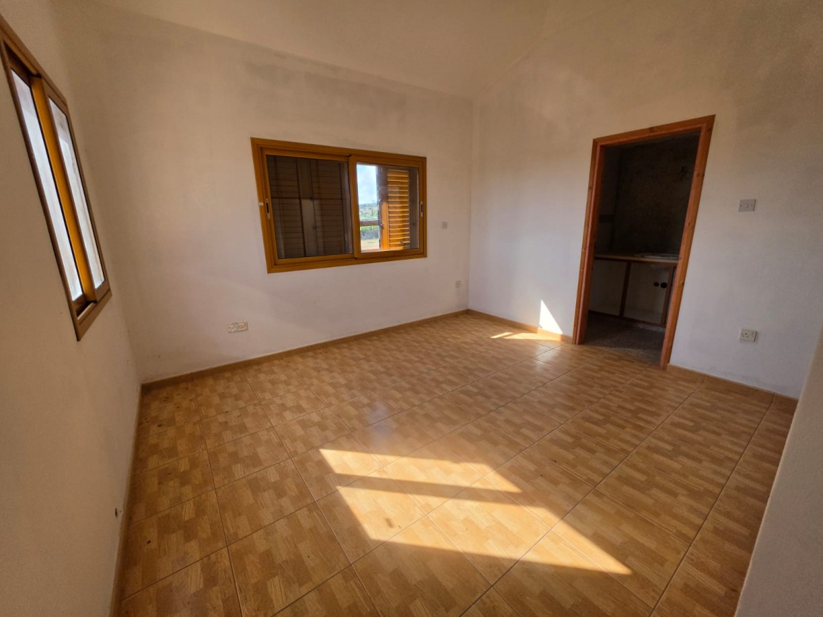 Detached Villa For Sale  in  Peyia - Sea Caves