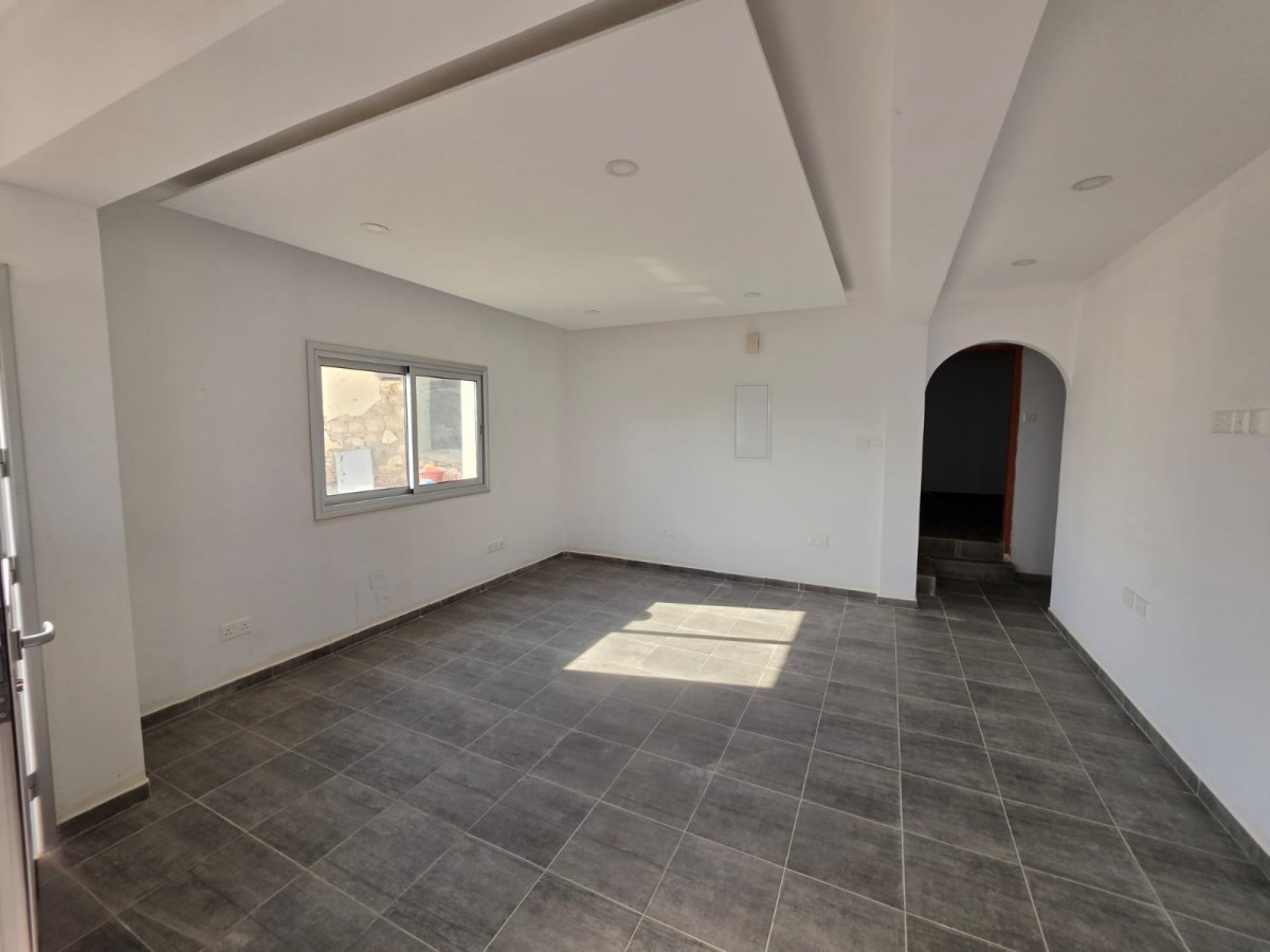 Ground Floor Apartment For Sale  in  Peyia