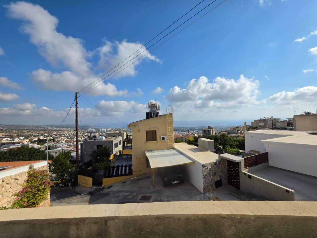 Ground Floor Apartment For Sale  in  Peyia